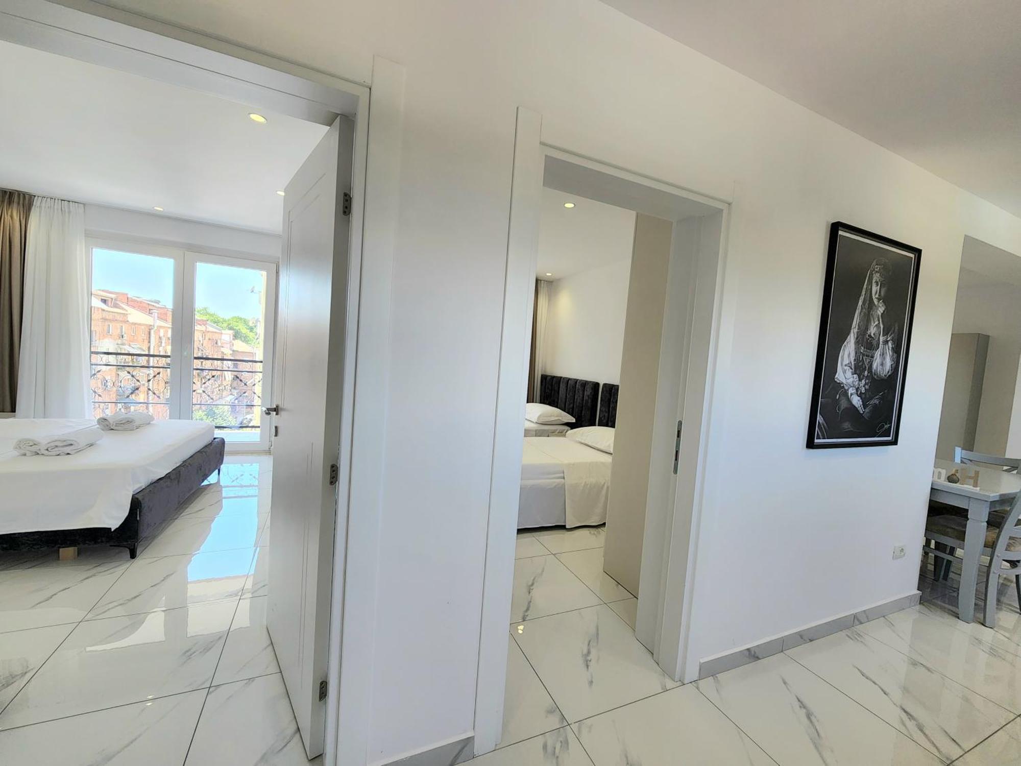 Tirana City Center Penthouse Oasis מראה חיצוני תמונה