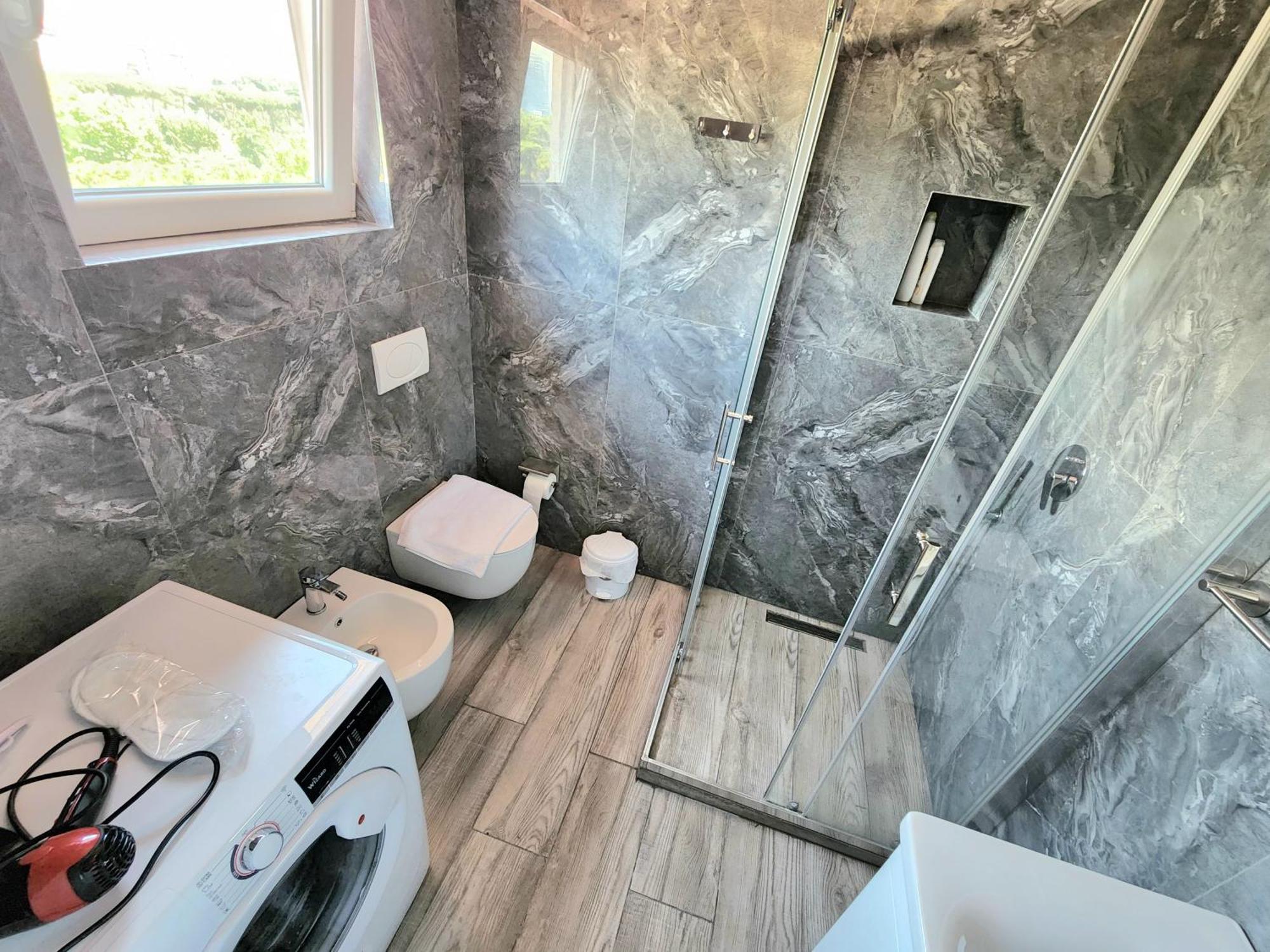Tirana City Center Penthouse Oasis מראה חיצוני תמונה